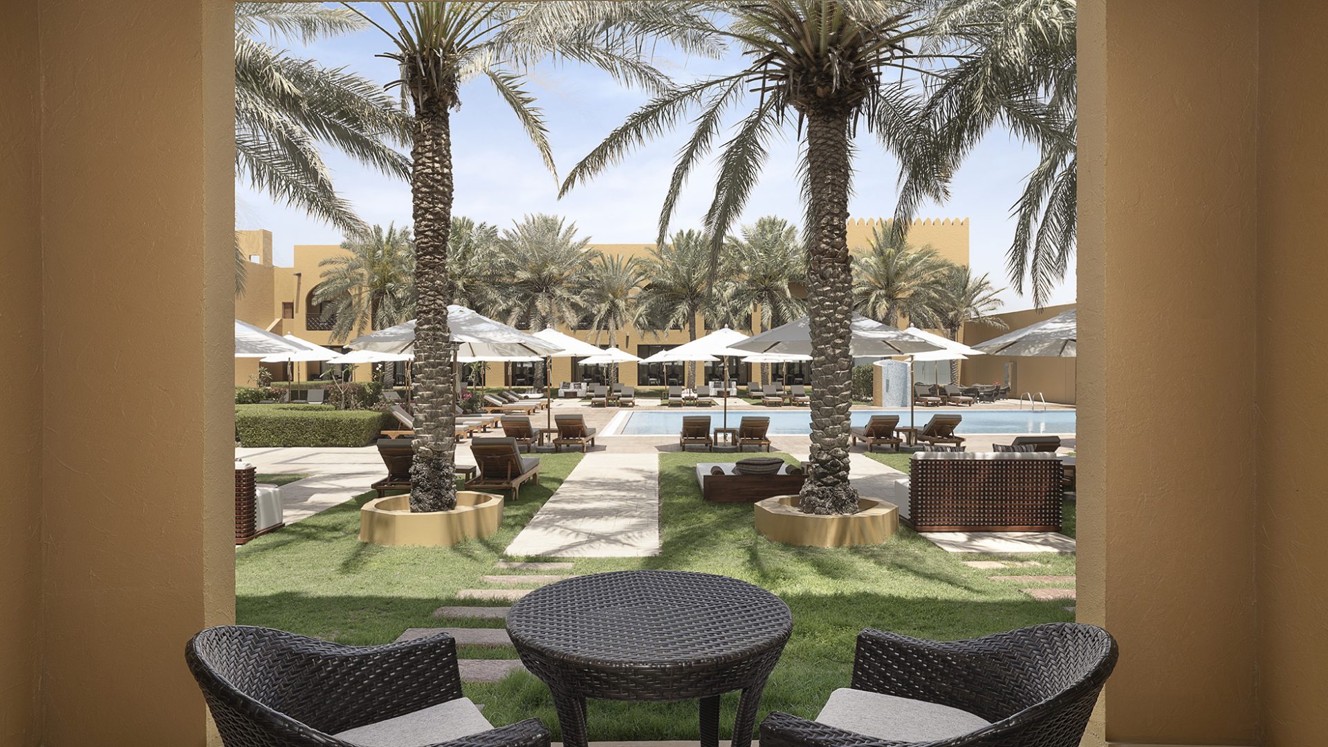 Aldhafra_8_deluxe_king_resort_access_055